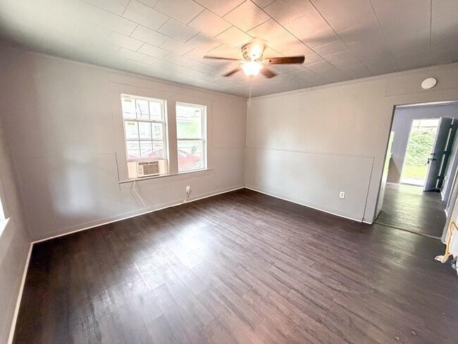 Building Photo - 38 Flock Ave