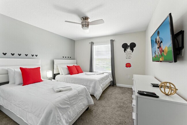 Building Photo - 4832 Dedication St