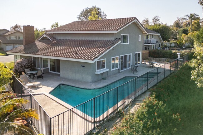 Building Photo - 4/Bed, 3/Bath YL Travis Ranch Home w/Pool & Spa