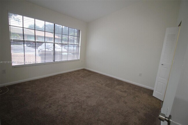 Building Photo - 2331  Dogwood Ct  . Pembroke Pines Fl 33026