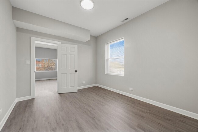 Building Photo - 8018 S Harvard Ave