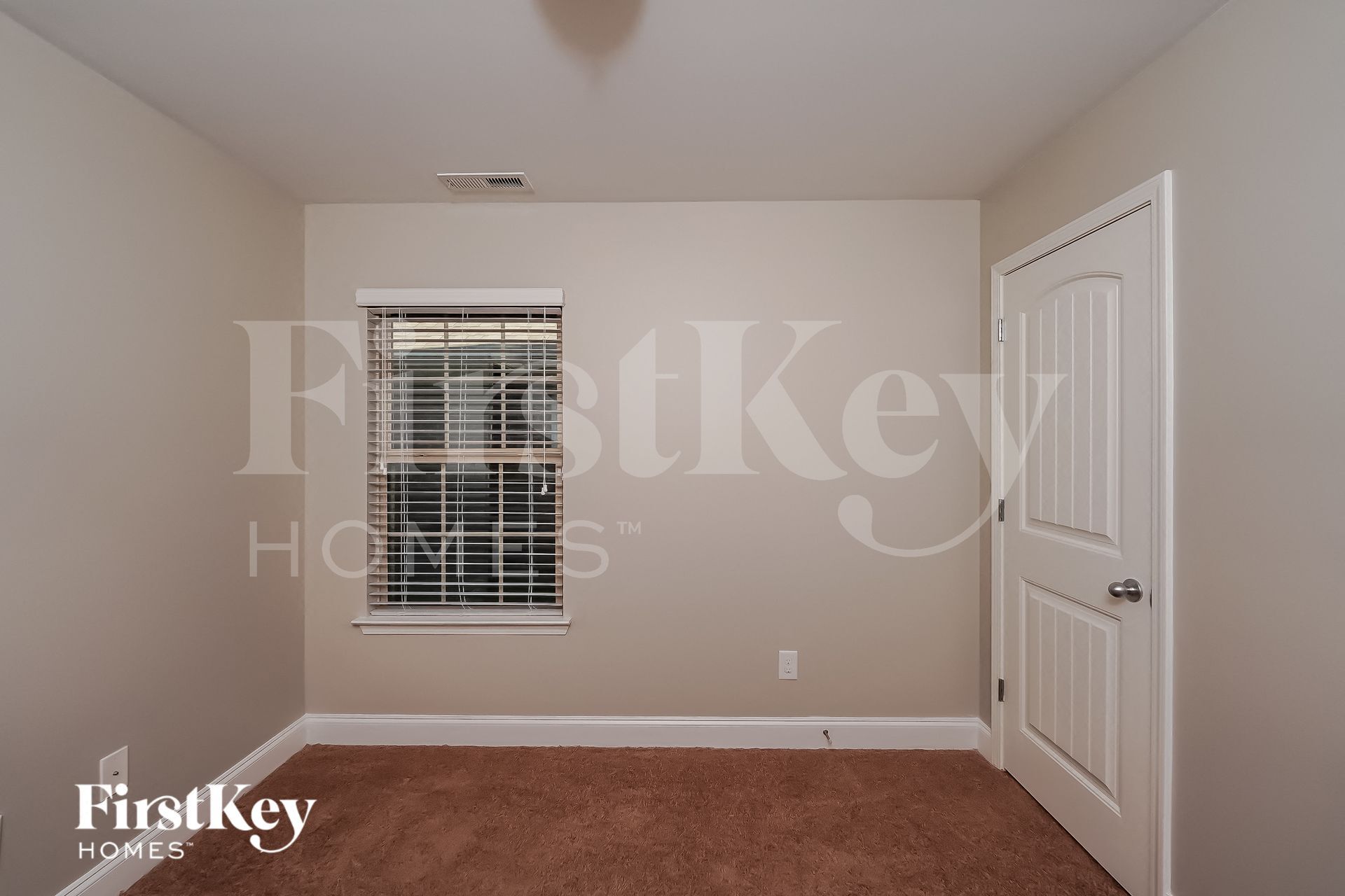 Building Photo - 855 Clover Ave