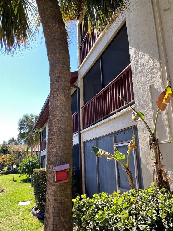 Building Photo - 3840 N Lake Dr