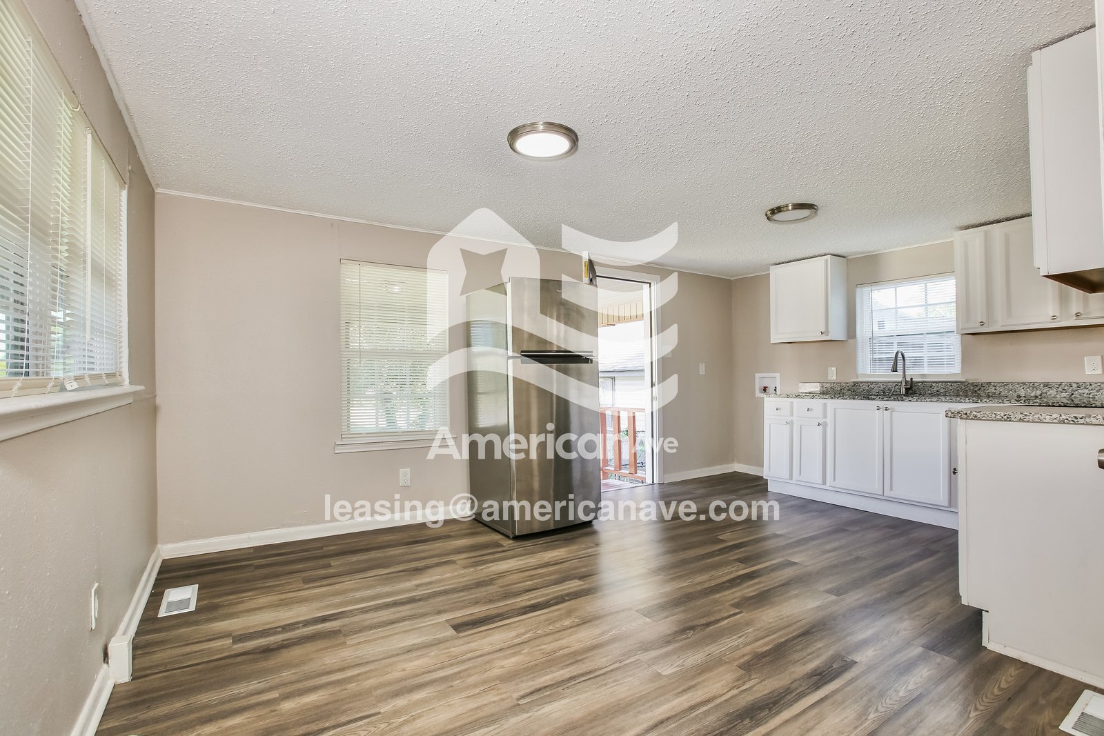 Building Photo - 2900 S Main St