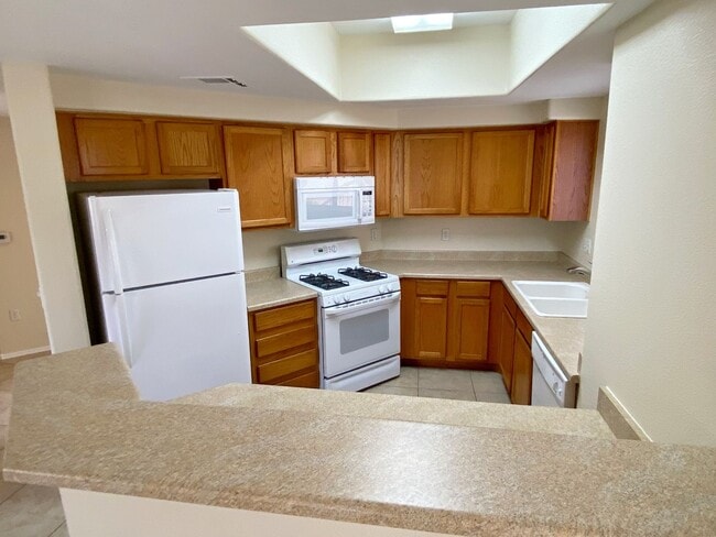 Building Photo - MAY MOVE IN SPECIAL - 1 Bedroom 1 Bath in ...