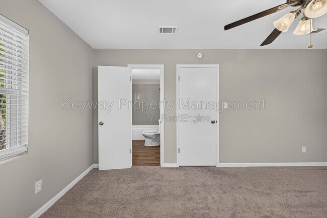 Building Photo - 2712 Fair Oak Ct