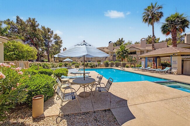 Building Photo - 6885 E Cochise Rd