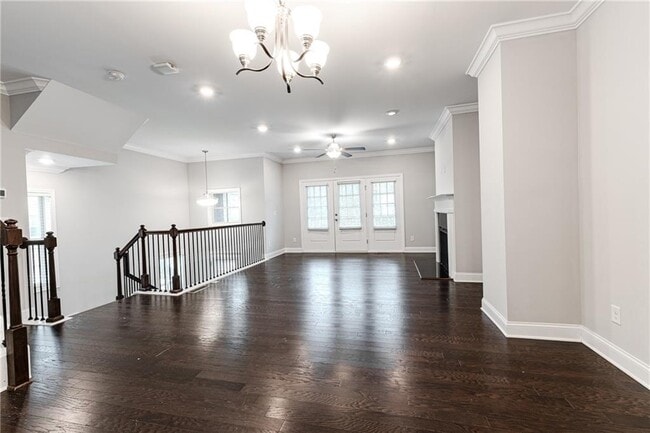 Building Photo - 3634 Via Nuova Ln