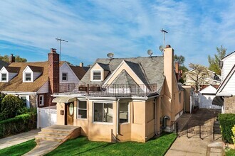 Building Photo - 73-33 188th St