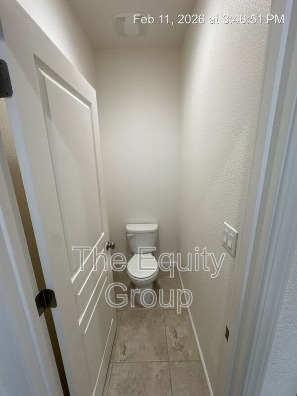 Building Photo - 4418 W Robin Ave