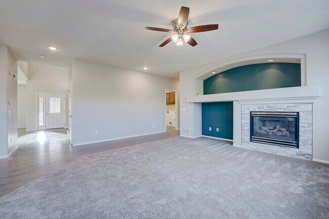 Building Photo - 6004 Nile Cir