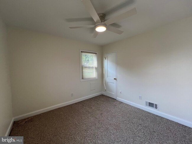 Building Photo - 5626 Tremont Dr
