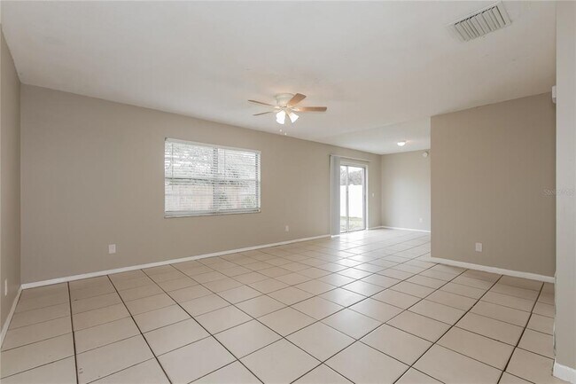 Building Photo - 2210 N Merrin St