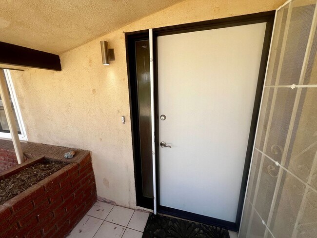 Building Photo - 56769 Joshua Dr
