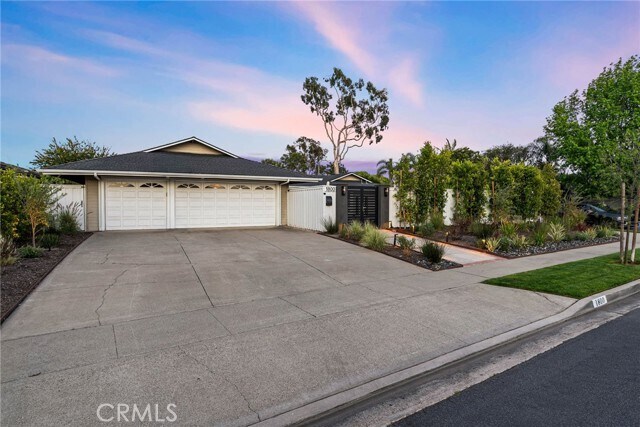 Building Photo - 1800 Glenwood Ln