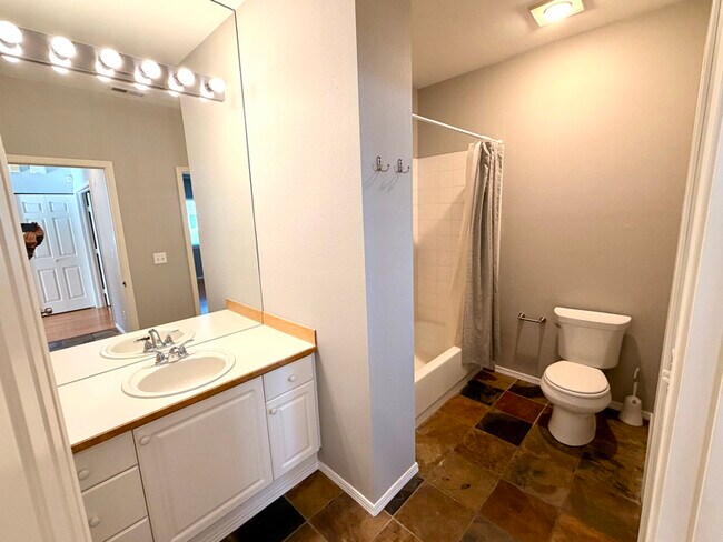 Building Photo - 440 S 51st Ct