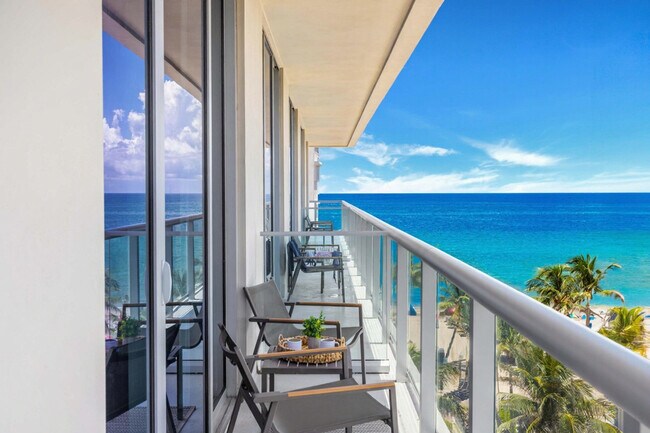 Building Photo - 111 N Ocean Dr