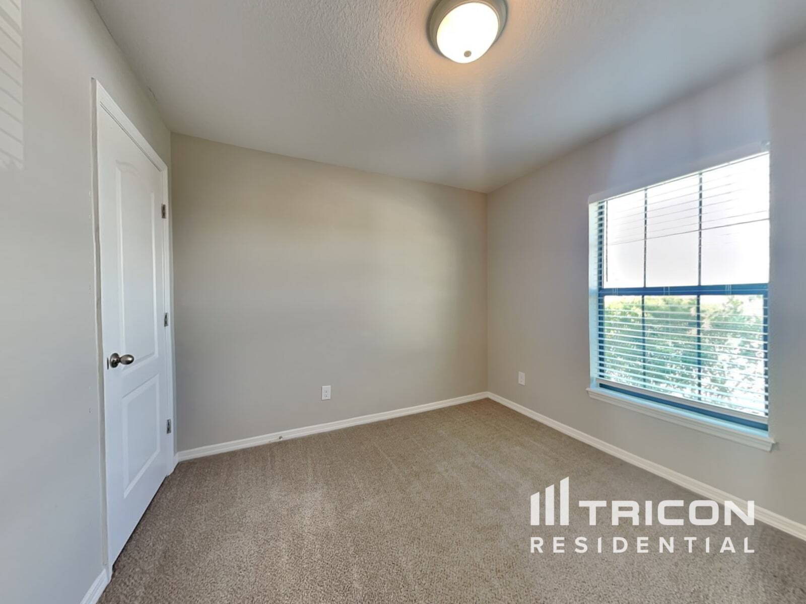 Building Photo - 1608 Fitzgerald Dr