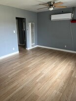 Building Photo - 4392 Elmwood Ave