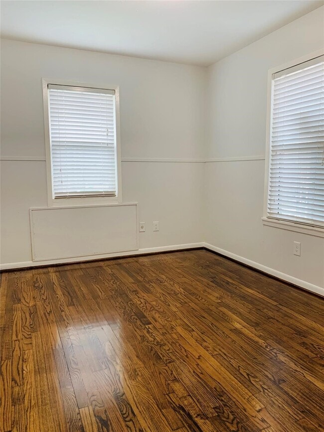 Building Photo - 2303 Blodgett St