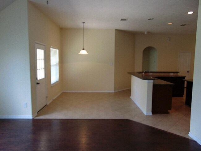 Building Photo - 5023 Parkcanyon Ln