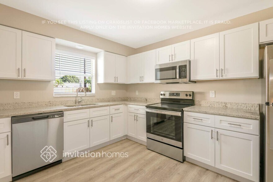 Building Photo - 6008 Fortune Pl