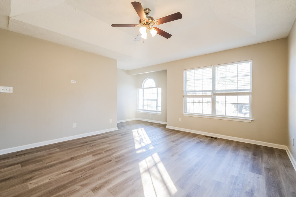 Building Photo - 100 Old Surrey Ct