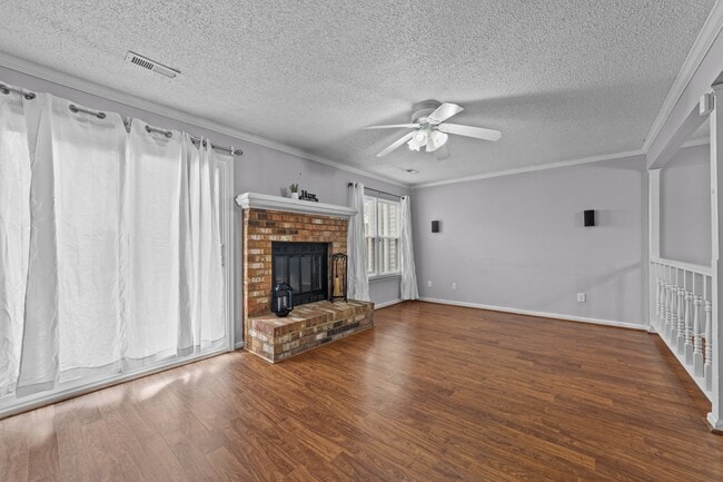 Building Photo - 802 Nottaway Dr