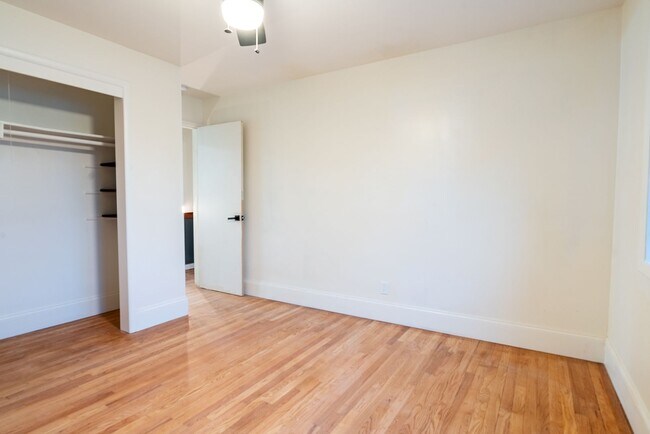 Building Photo - REMODELED 4 BEDROOM HOUSE