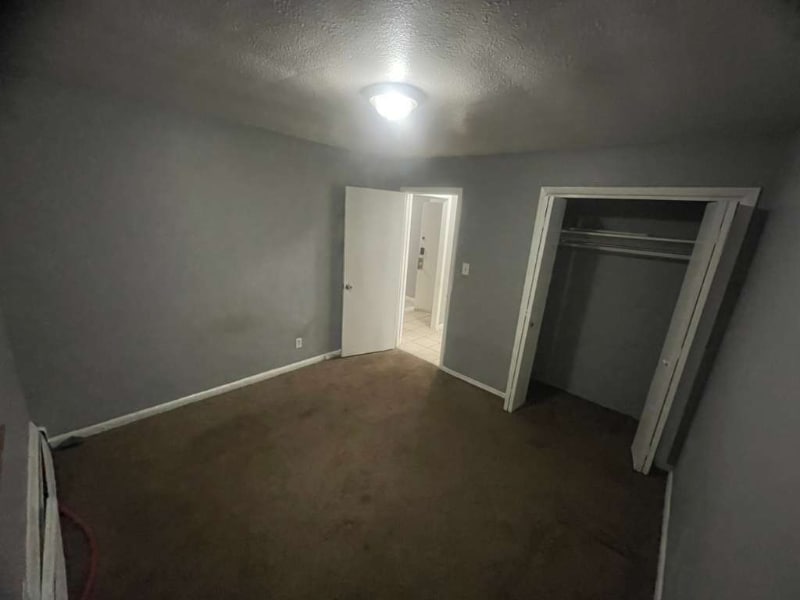 Building Photo - 15112 Euclid Ave