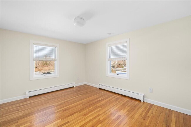 Building Photo - 18 Coggeshall Way