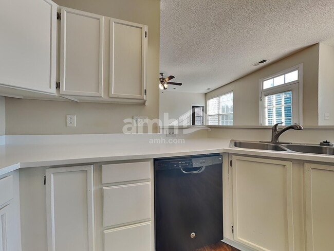 Building Photo - 6829 Ayrshire Glen Pl