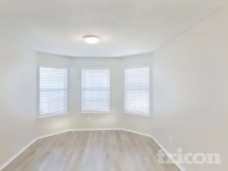 Building Photo - 1502 Warrington Way