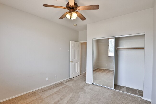 Building Photo - Stylish Mesa Condo with Modern Comforts & Prime Location