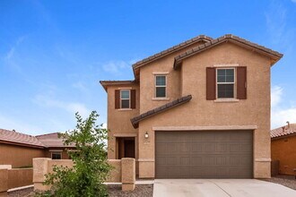 Building Photo - "Spacious 4-Bed Spacious two-level residential rental in Marana with modern Elegance!  Available ...