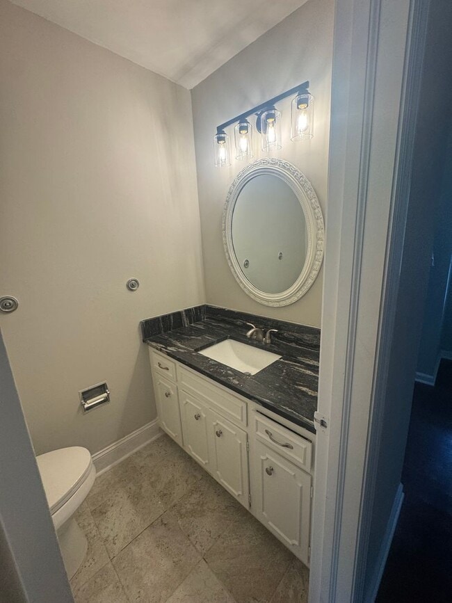 Building Photo - Available NOW in Hammond Hills!!!