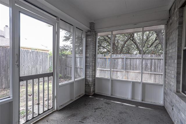 Building Photo - 733 Windridge Ln