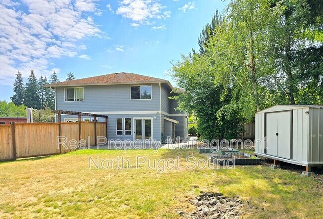 Building Photo - 1015 244th St SW