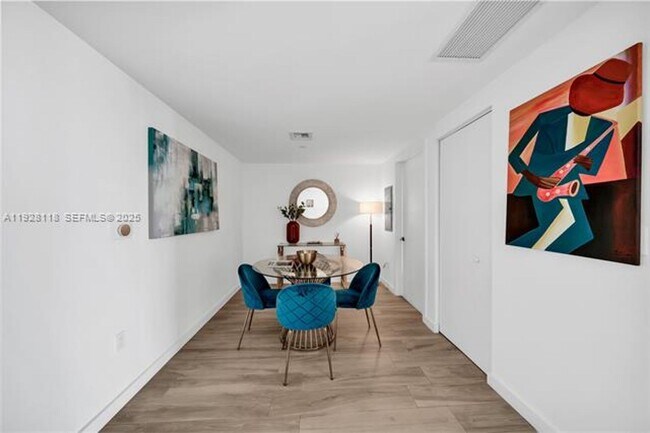 Building Photo - 1300 S Miami Ave