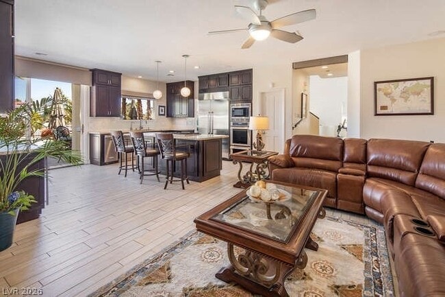 Building Photo - 8856 Rainbow Ridge Dr