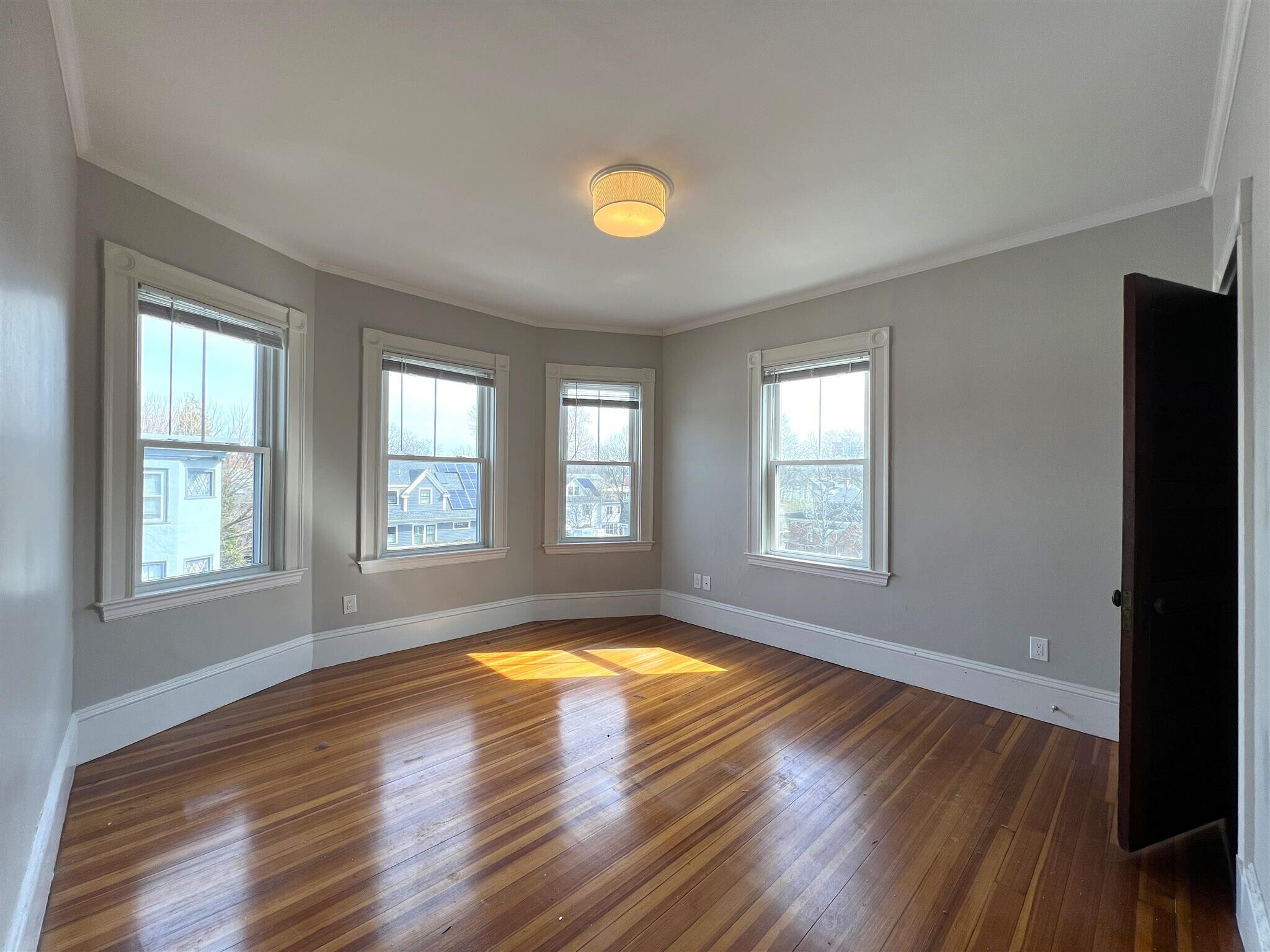 Building Photo - 107A Oxford St