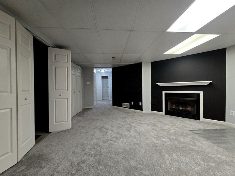 Building Photo - 115 Westbrooke Ln