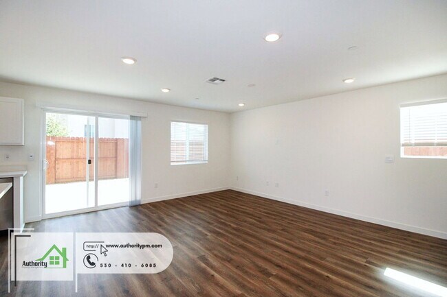 Building Photo - 847 Congaree Ln
