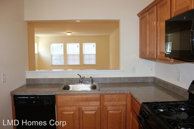 Building Photo - 26 W Academy St