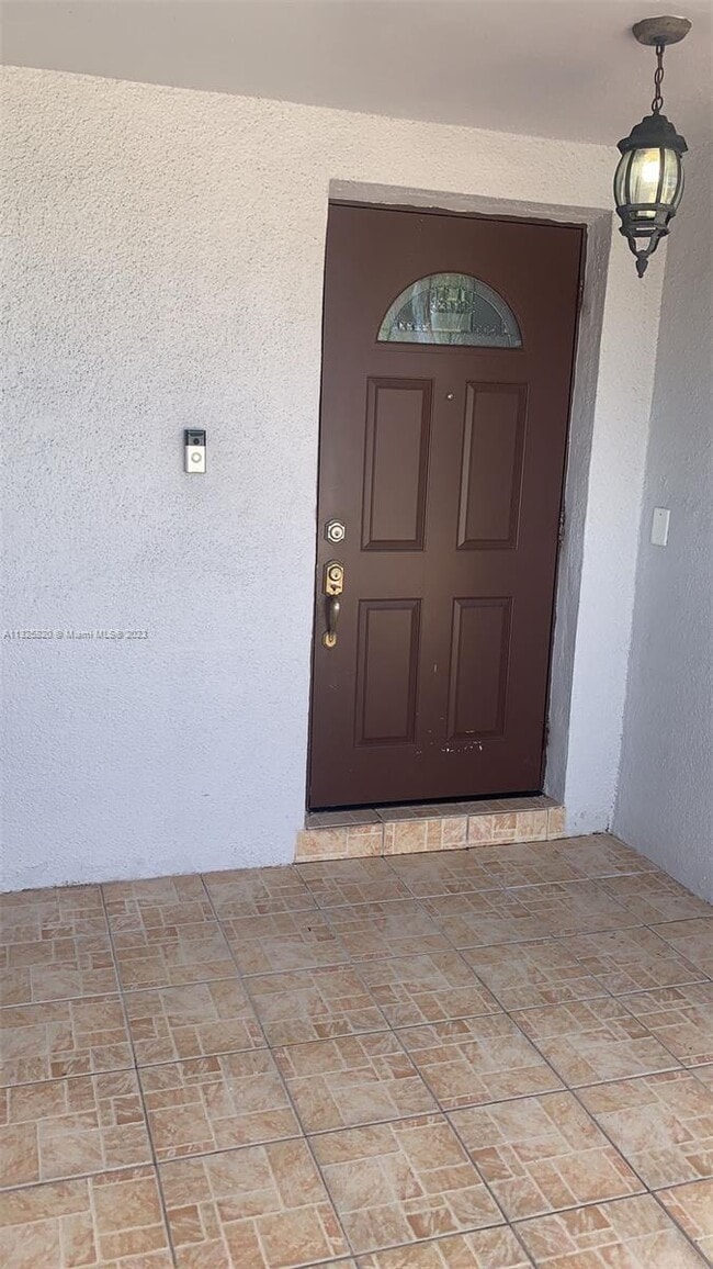 Building Photo - 15200 SW 81st Ln