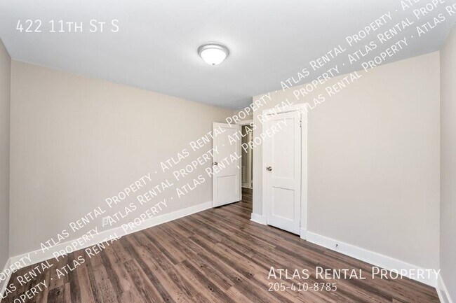 Building Photo - ADORABLE & AFFORDABLE BESSEMER HOME!