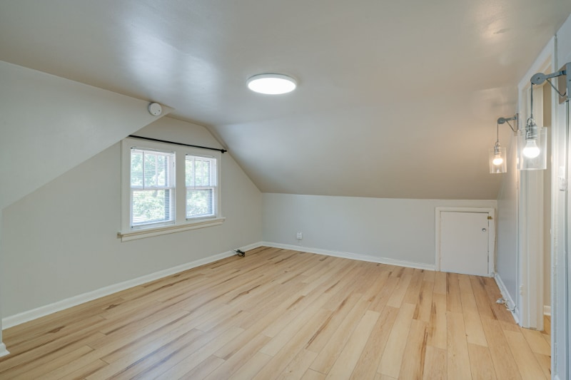 Building Photo - 600 Larkin Springs Rd