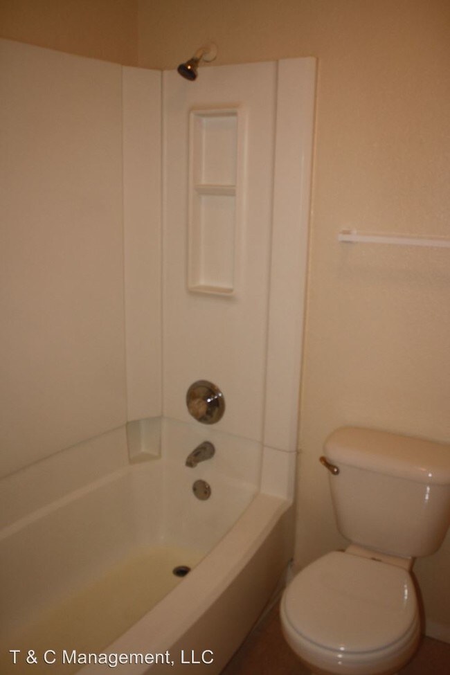 Interior Photo - 5315 Yucca Cir NE