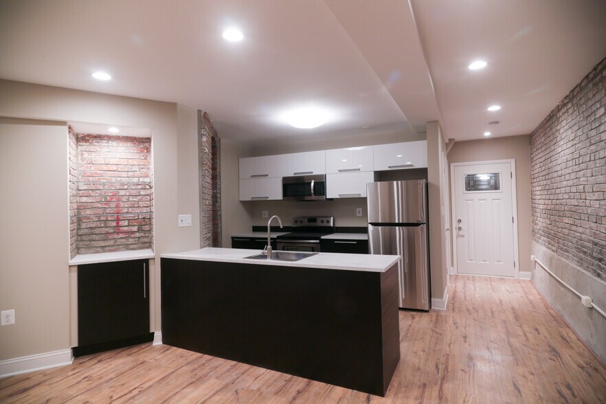 Building Photo - 2129 N St NW