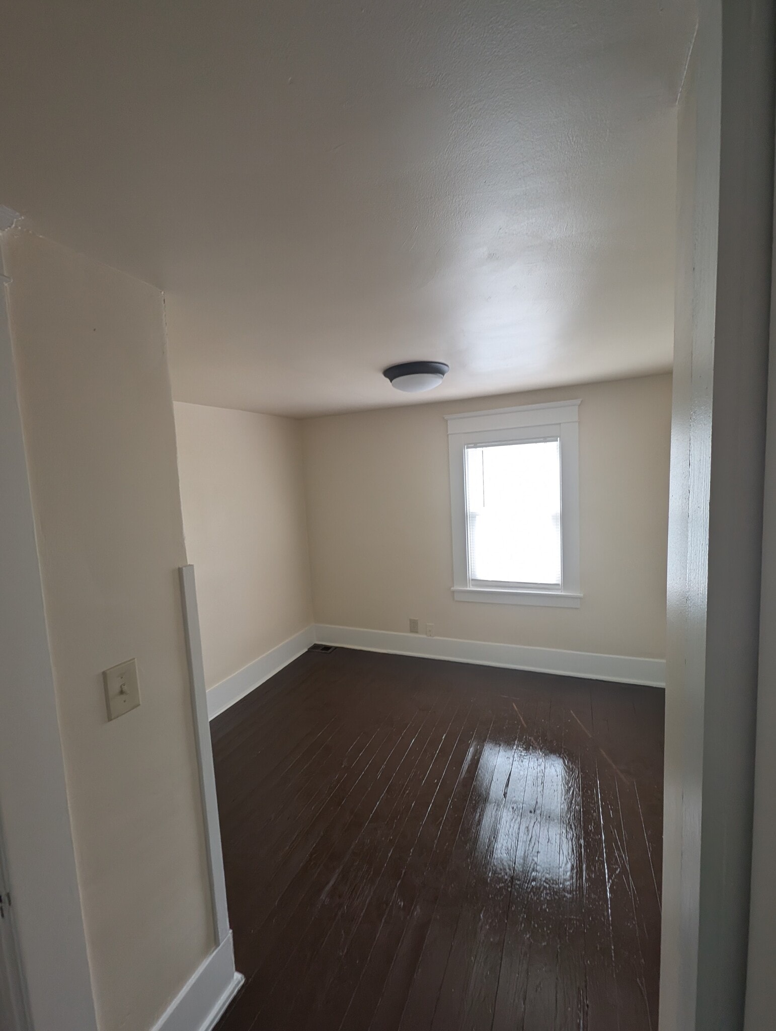 Bedroom 2 - 2214 Hamilton Rd